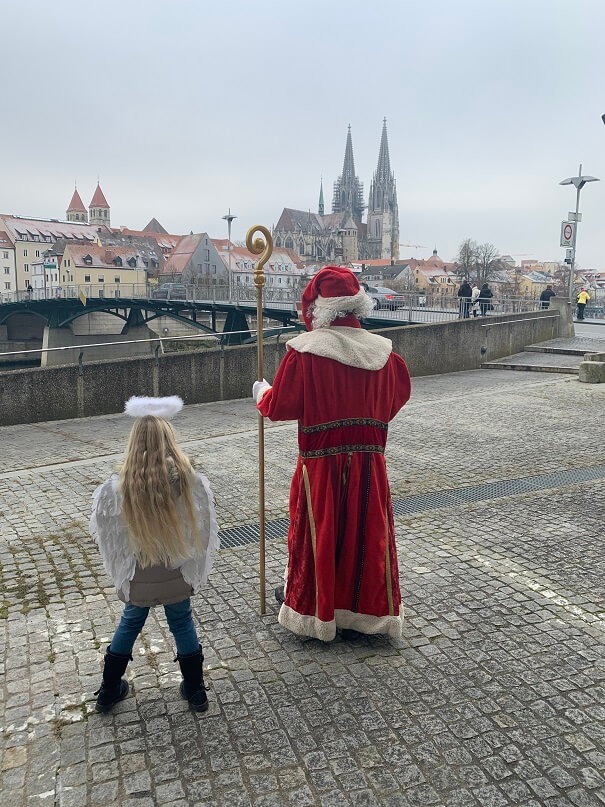 Nikolausaktion 2019 - 3 Nikolaus für meropolitan unterwegs